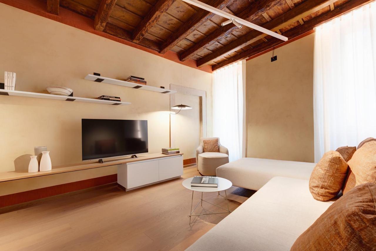 1881 Luxury Suites - Verona — Photos 3